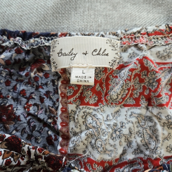 Bailey + Chloe Floral Paisley Boho Peasant Blouse Size Large - Picture 8 of 10